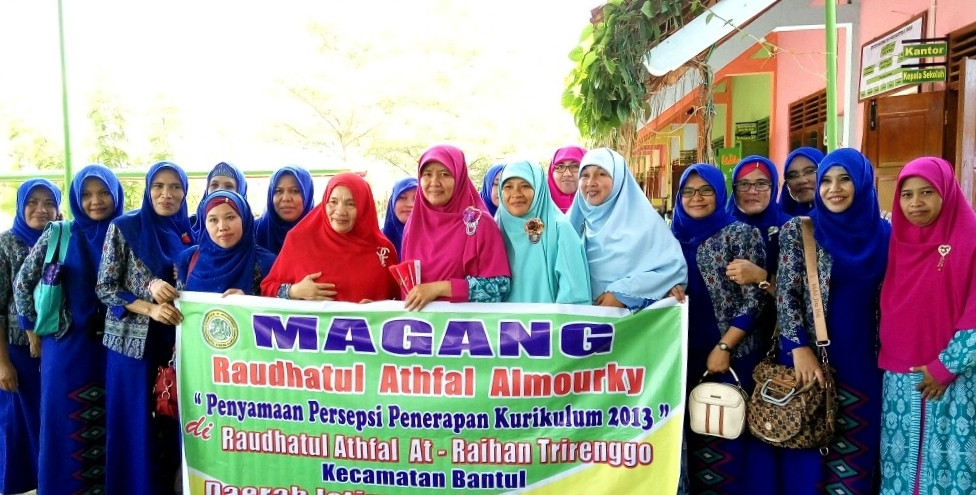 Belajar Penerapan Kurikulum 2013 di Raudhatul Athfal, RA Almourky Gorontalo Kunjungi RA Ar Raihan Bantul