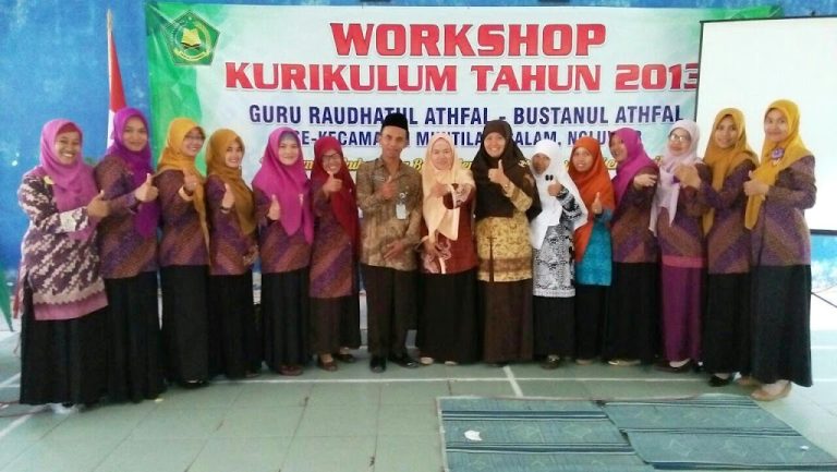 Tim RA Ar Raihan Latih 100 RA Kabupaten Magelang Terapkan Kurikulum 2013